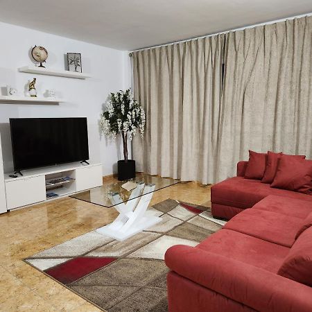 Апартаменты Lujoso Apartamento Vacacional Каррисаль Экстерьер фото