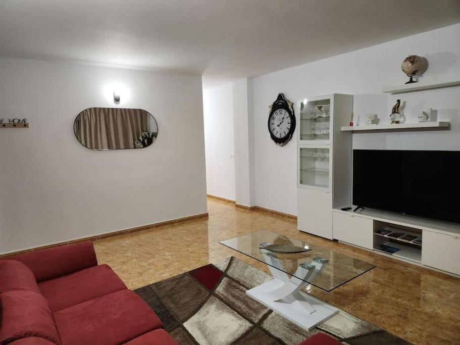 Апартаменты Lujoso Apartamento Vacacional Каррисаль Экстерьер фото